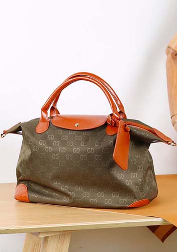 Rachele Nylon Medium Bag GD Khaki Rachele Nylon Medium Bag GD Khaki