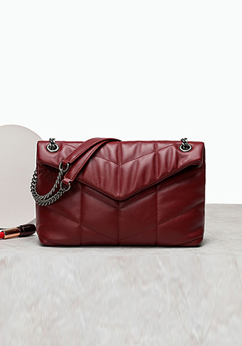 Yvonne Medium Envelope Shoulder Bag Lambskin Burgundy