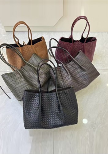 Mia Gallery Woven Leather Shoulder Large Bag Black