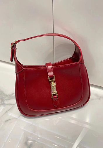 Daphne Leather Shoulder Bag Small Burgundy