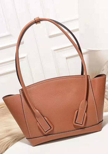 Ivonne Leather Shoulder Bag Brown