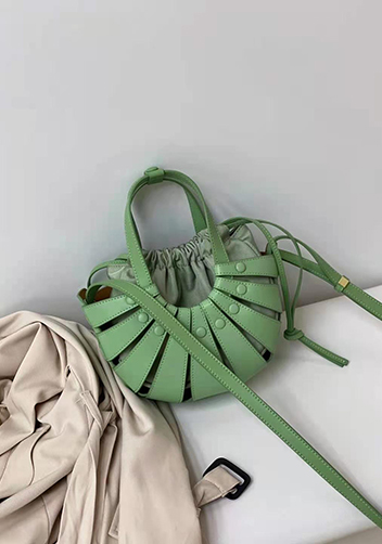 The Coquille Leather Shoulder Bag Green
